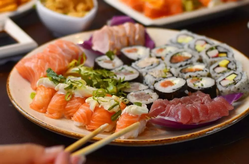 Garantindo um sushi na lua de mel